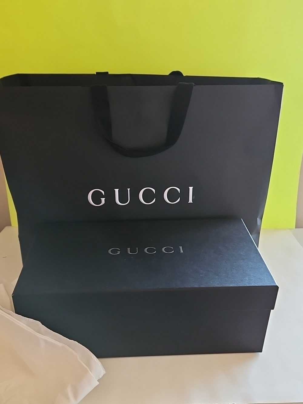 NWOT GUCCI Black Shoe Box & shopping Bag 🖤🖤 W/shoe Bags